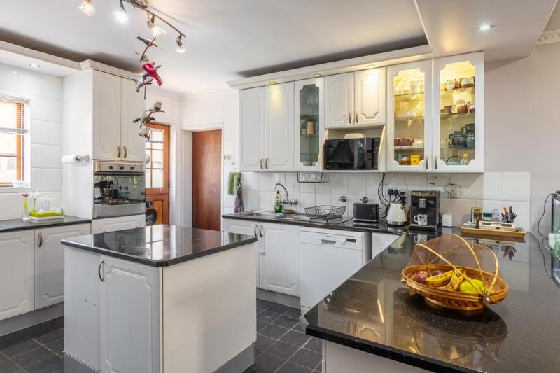 3 Bedroom Property for Sale in Zevendal Western Cape